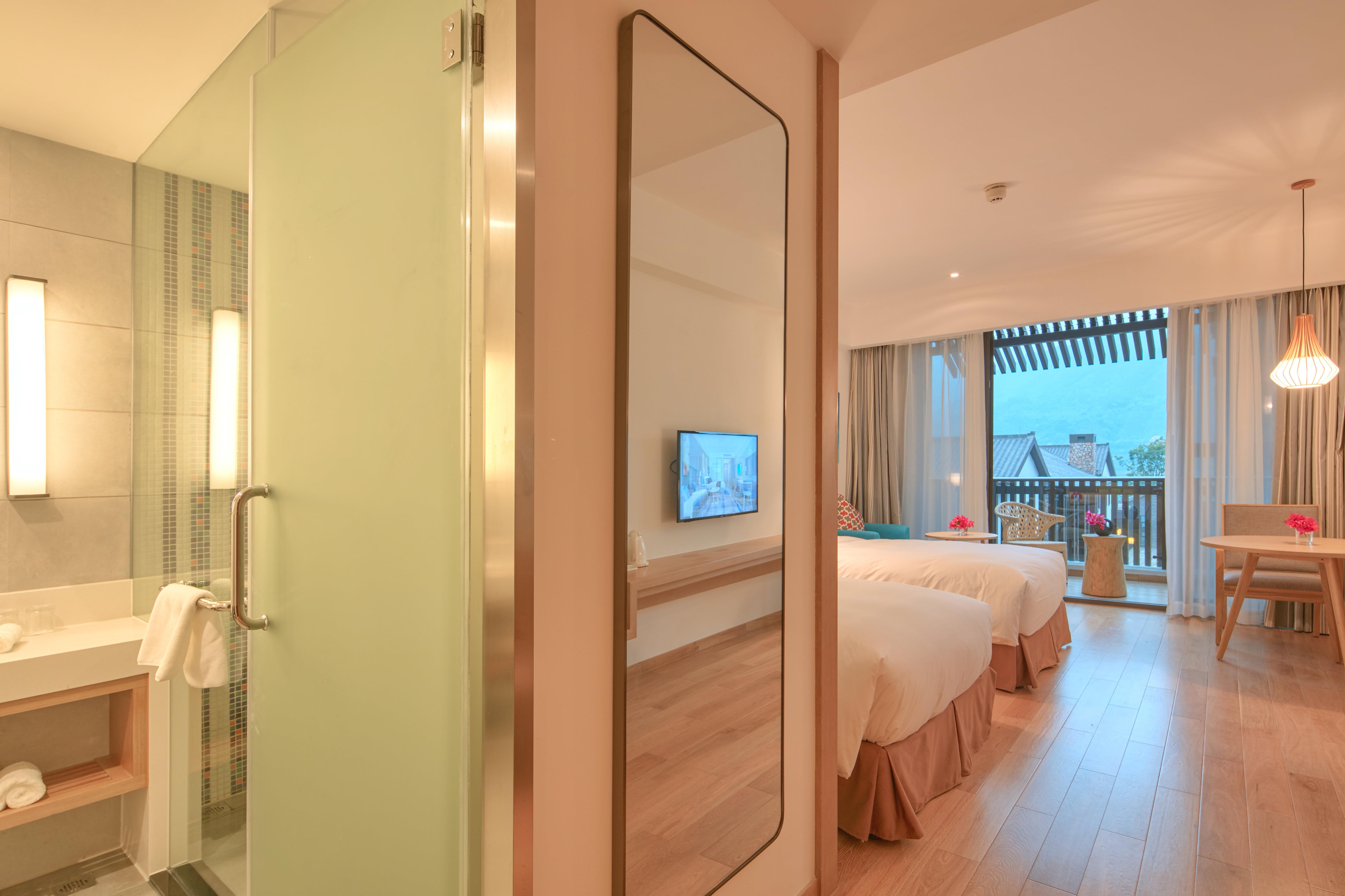 Holiday Inn Express Zhejiang Qianxia Lake, an IHG Hotel Qingtian Bagian luar foto