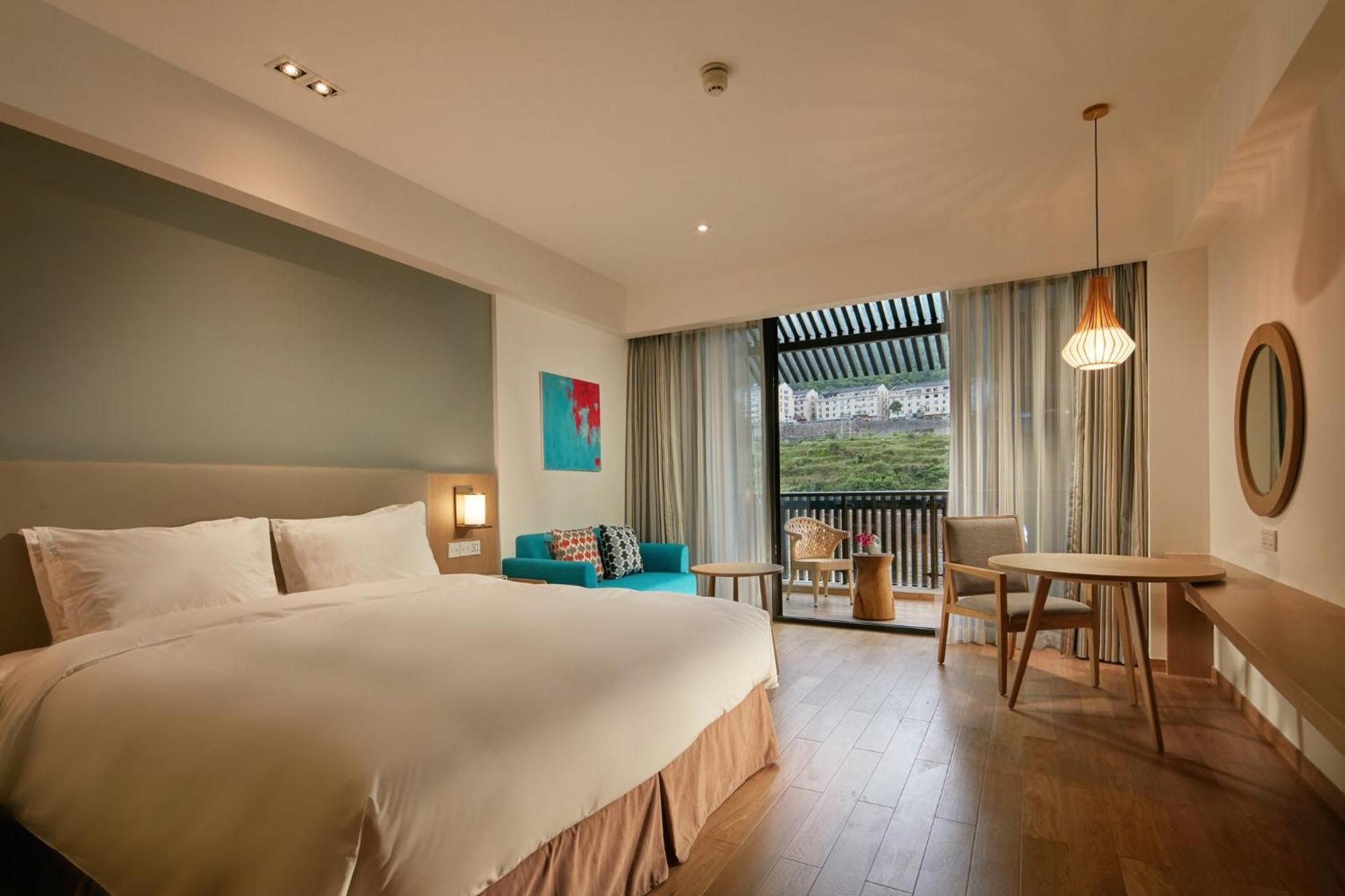 Holiday Inn Express Zhejiang Qianxia Lake, an IHG Hotel Qingtian Bagian luar foto